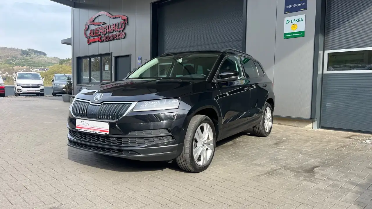 Skoda Karoq Style 4x4 * APP * ACC * LED * AHK * Kamera — photo 1 of 15