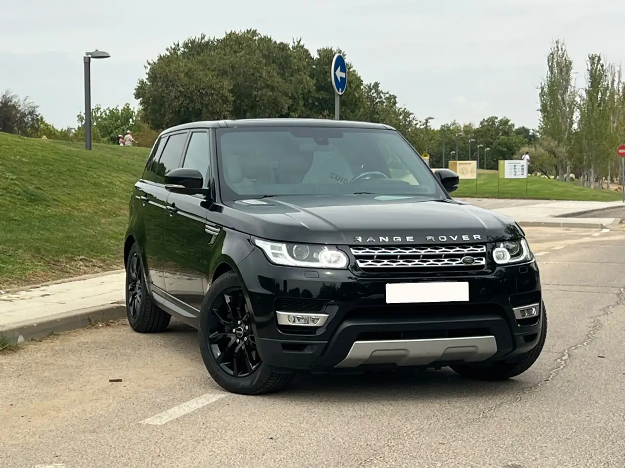 Land Rover Range Rover Sport 3.0TDV6 HSE Dynamic Aut. — photo 1 of 1
