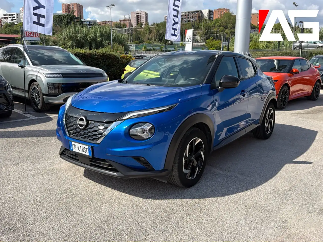 Nissan Juke 1.6 HEV N-Connecta Auto — photo 1 of 25