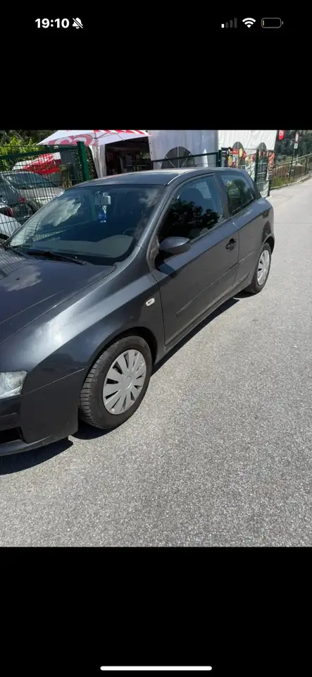 Fiat Stilo 1.9 JTD 80 — photo 1 of 7