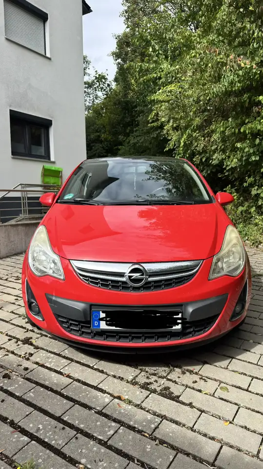 Opel Corsa 1.4 Colour Edition 74 kW — photo 1 of 10