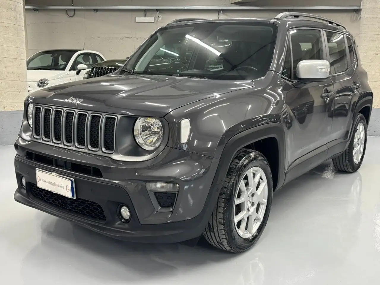 Jeep Renegade 1.0 T3 Limited — photo 1 of 15