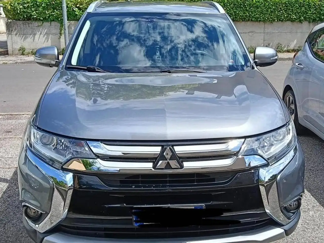 Mitsubishi Outlander Outlander III 2014 2.2 di-d cleartec Instyle 4wd 7p.ti auto — photo 1 of 15