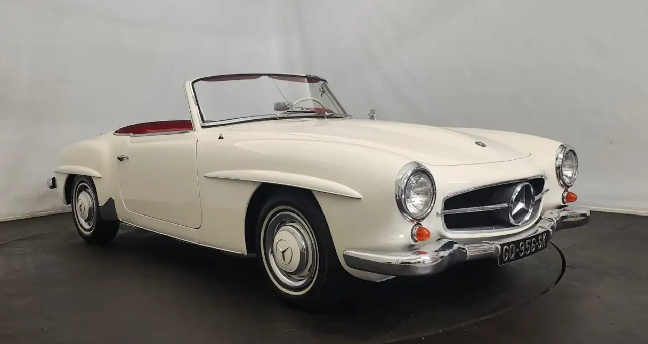Mercedes-Benz 190 SL — photo 1 of 40
