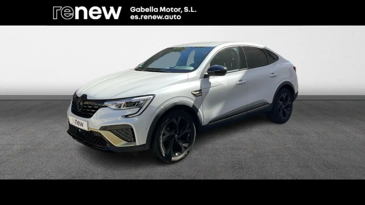 Renault Arkana 1.6 E-Tech Engineered 105kW — photo 1 of 3