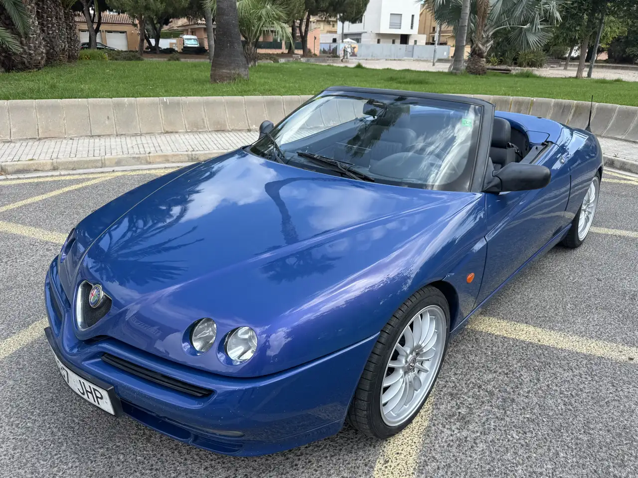 Alfa Romeo Spider 3.0 V6 12V — photo 1 of 11