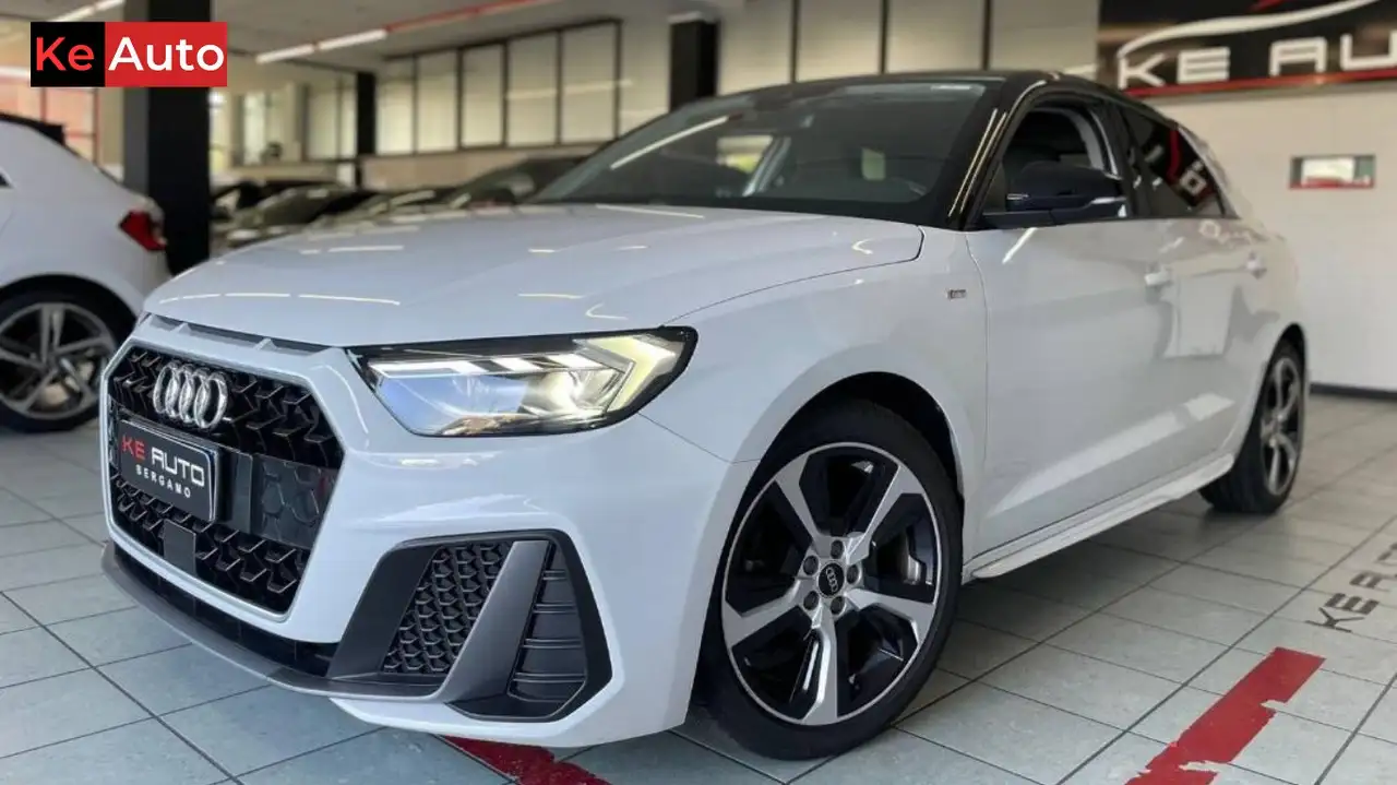 Audi A1 Sportback 30 1.0tfsi adrenalin 110cv Manuale — photo 1 of 15