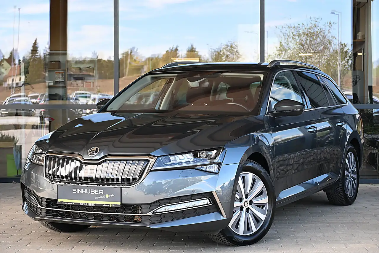 Skoda Superb Kombi 1,4 TSI PHEV Style DSG ACC, AHK schwenkba... — photo 1 of 15