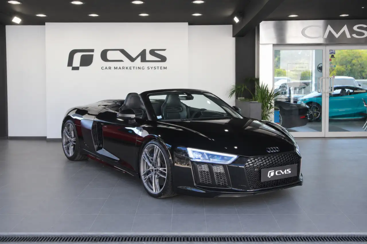 Audi R8 V10 5.2 FSI 540 S tronic 7 Quattro — photo 1 of 15