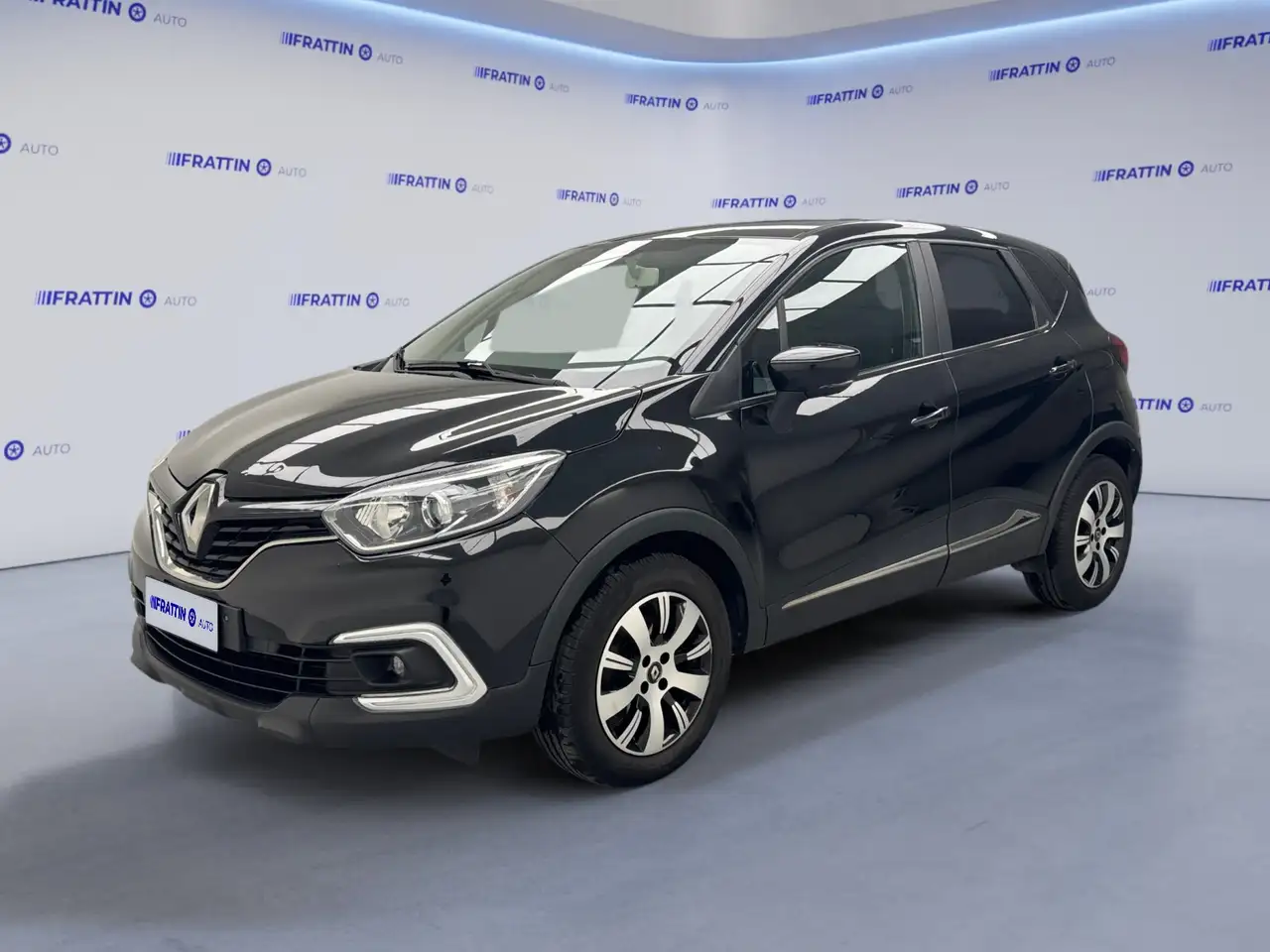 Renault Captur DCI 8V 90CV SPORT EDITION — photo 1 of 15