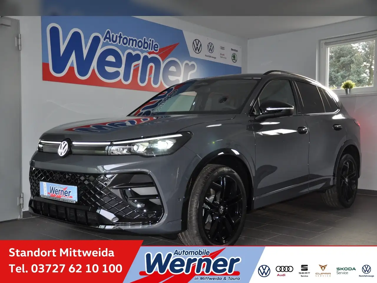 Volkswagen Tiguan R-Line 2.0TDI 4MOTION IQ.Light AHK Navi — photo 1 of 22
