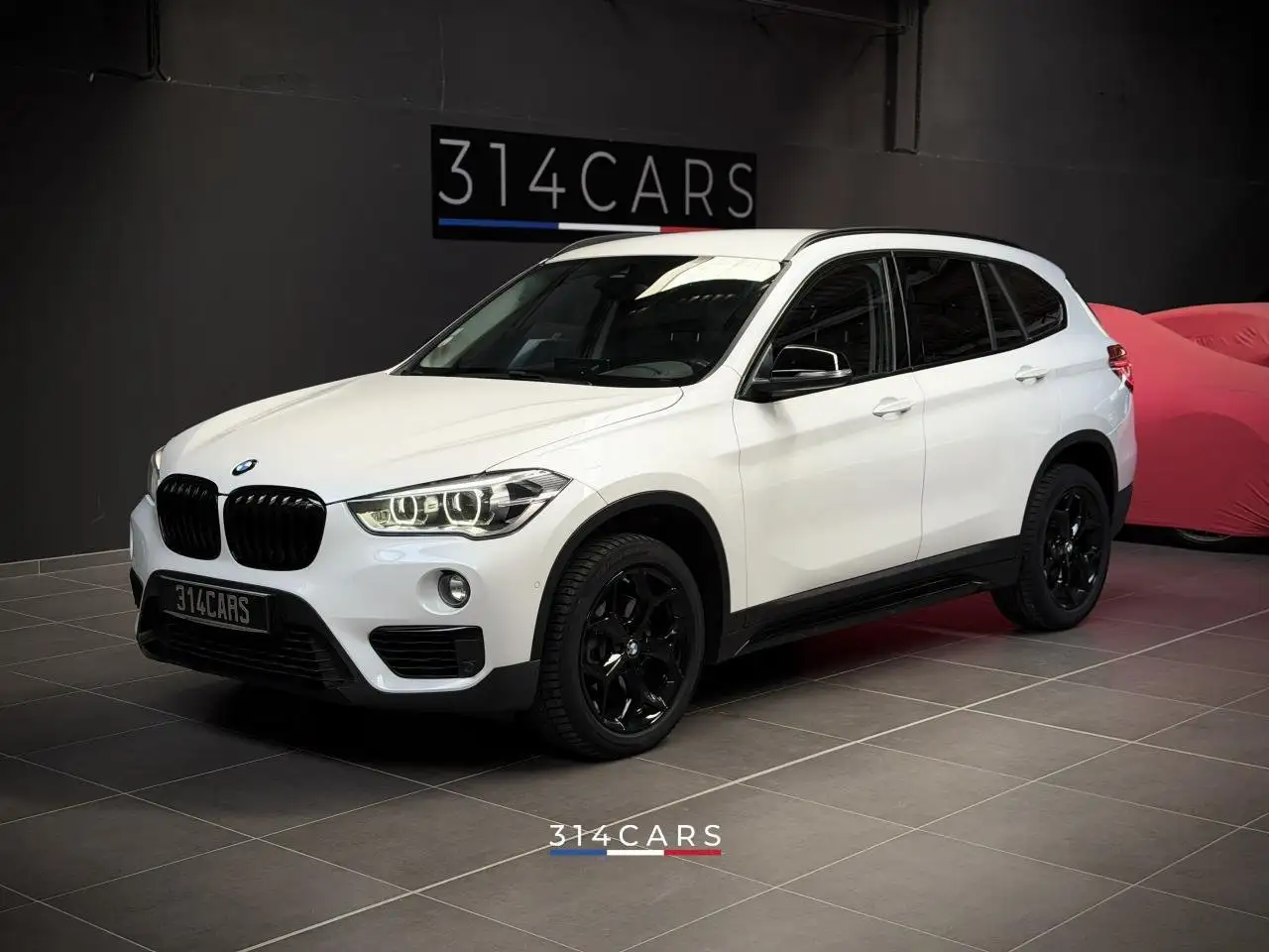 BMW X1 sDrive 18d - BVA F48 xLine - Garantie 6 mois — photo 1 of 15
