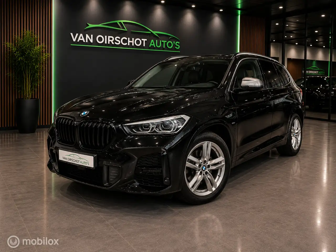 BMW X1 xDrive25e M-SPORT 2022 — photo 1 of 26