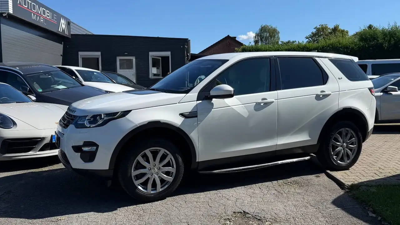Land Rover Discovery Sport SE AWD#NAVI#LEDER#TEMPOMAT# — photo 1 of 15