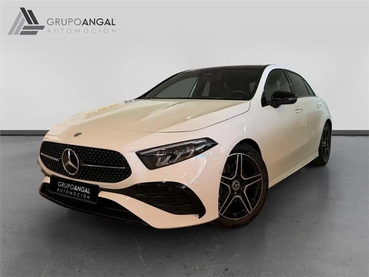 Mercedes-Benz A 180 — photo 1 of 7