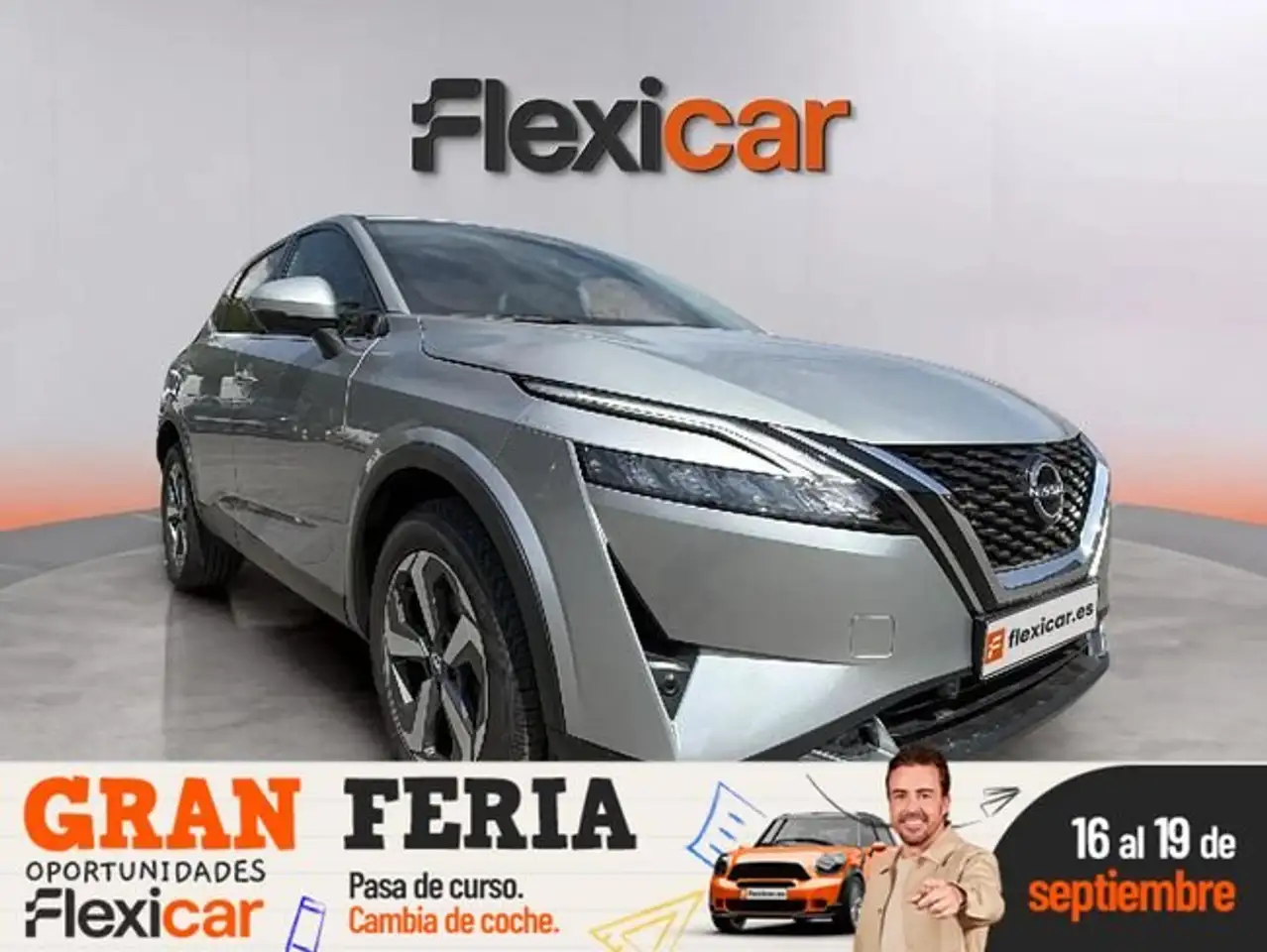Nissan Qashqai DIG-T 116kW Xtronic N-Connecta — photo 1 of 15