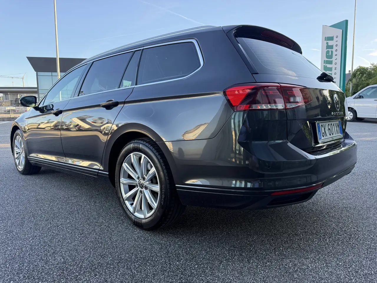 2022 Volkswagen Passat Variant 2.0TDI Business 122cv DSG E6D IVA, photograph 7