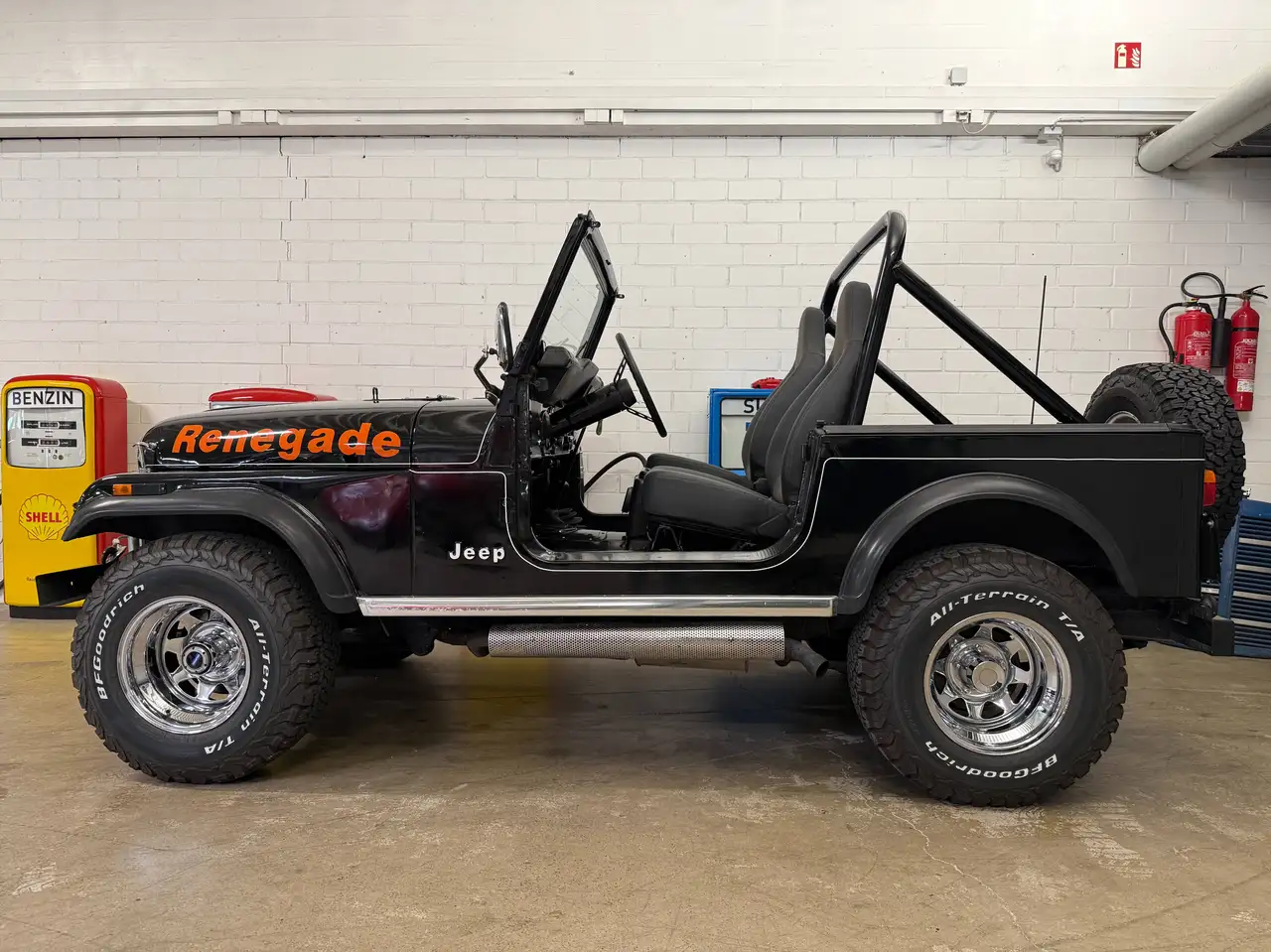 Jeep CJ-7 incl. Türen & Verdeck — photo 1 of 15