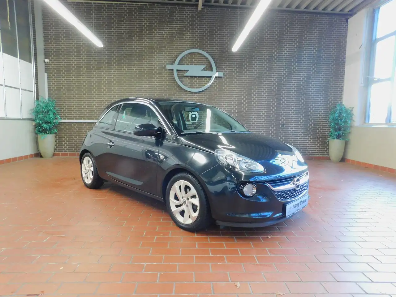 Opel Adam Jam IntelliLink/Allwetterräder/Klima — photo 1 of 15