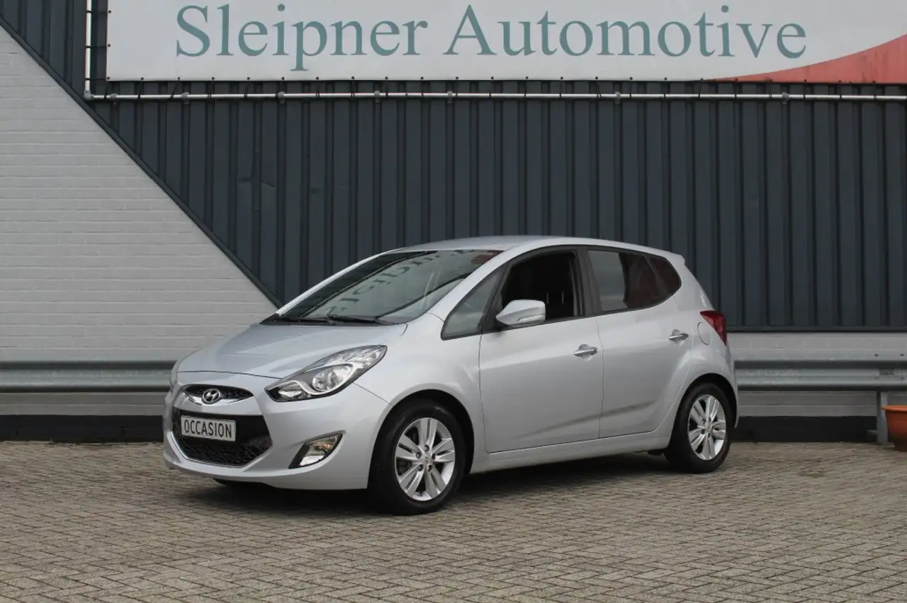 Hyundai iX20 comfort 1.6 -125 PK dealer onderhouden-1ste eigena — photo 1 of 40