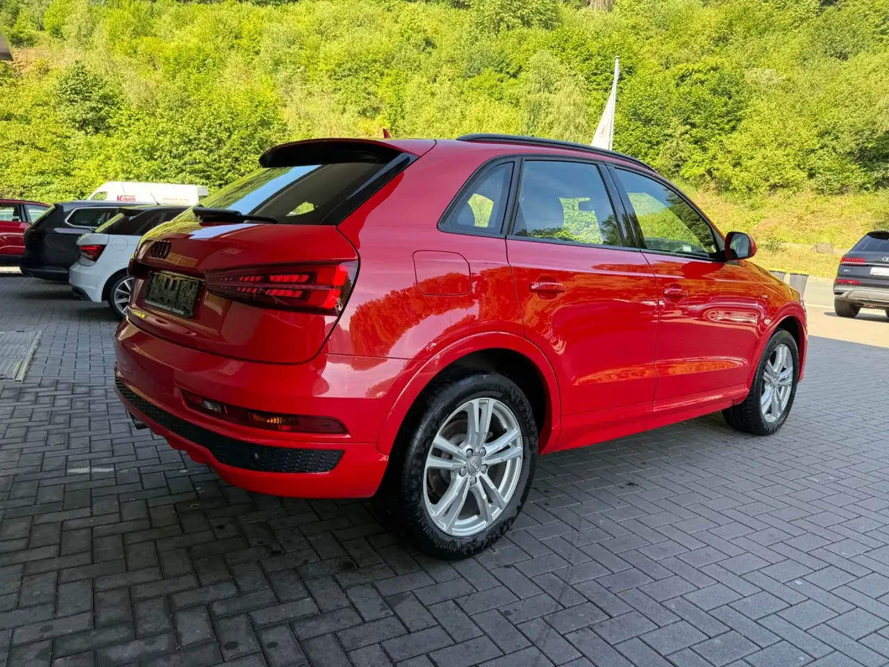 2016 Audi Q3 sport S-Line Black Style *LED *Navi **GRA, photograph 5