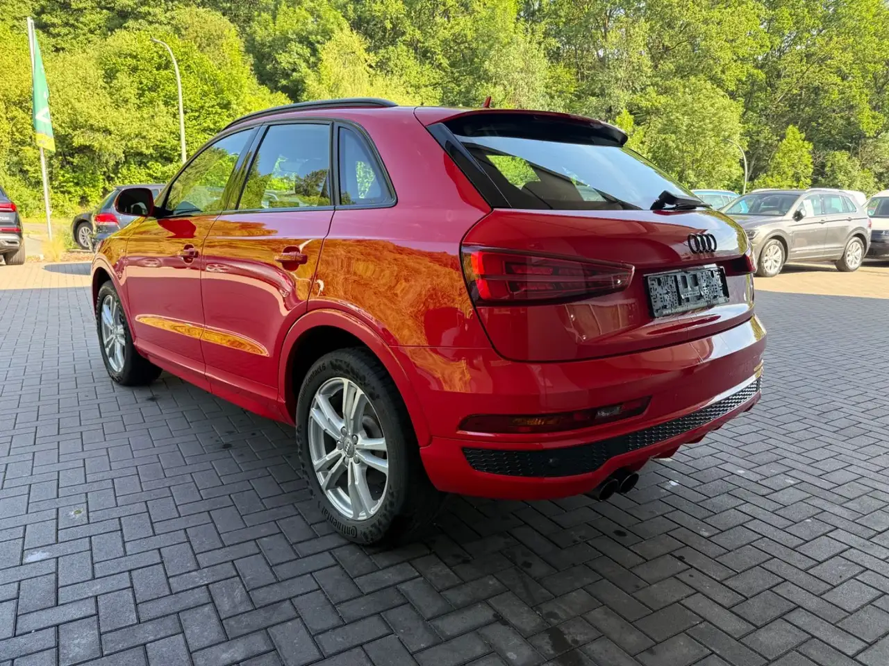2016 Audi Q3 sport S-Line Black Style *LED *Navi **GRA, photograph 6