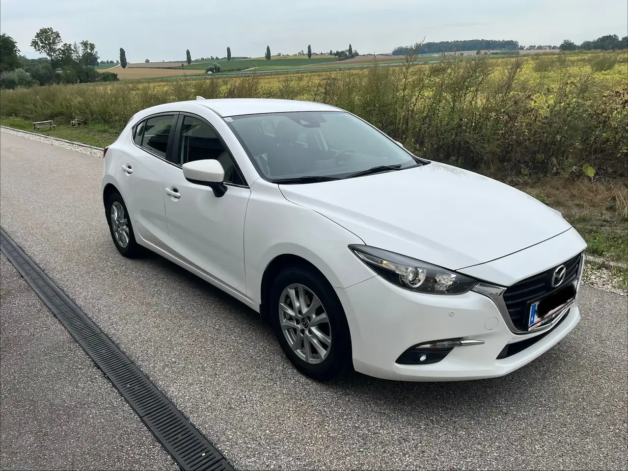 Mazda 3 Mazda 3 Sport G100 Challenge Challenge — photo 1 of 14