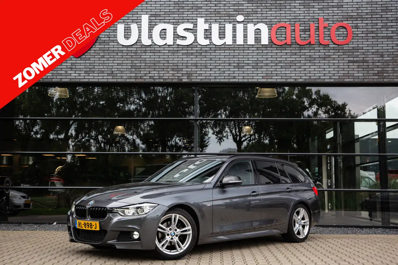 BMW 320 3-serie Touring 320i High Executive M-Sport , Lede — photo 1 of 24