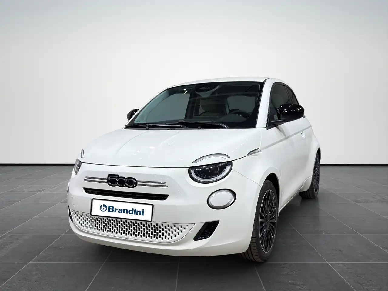 Fiat 500 1.0 Hybrid Icon — photo 1 of 15