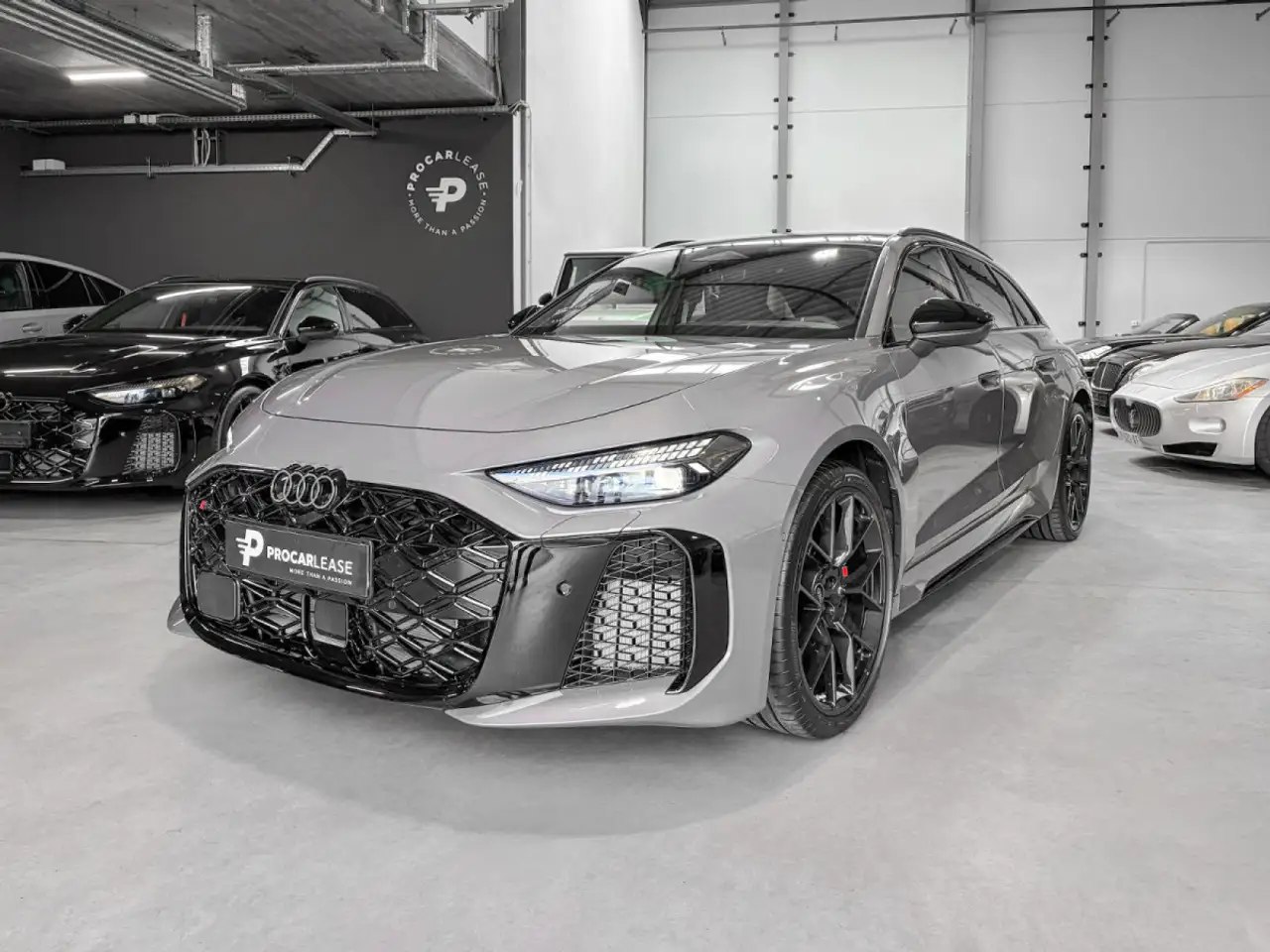 Audi RS5 Audi RS5 Avant Performance/PLATEAU/SOFORT/KERAMIK/ — photo 1 of 30