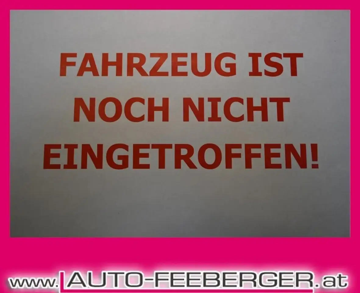 Volkswagen Passat Variant Elegance 2,0 SCR TDI DSG; AHK, ACC, Matrix-LED,... — photo 1 of 1