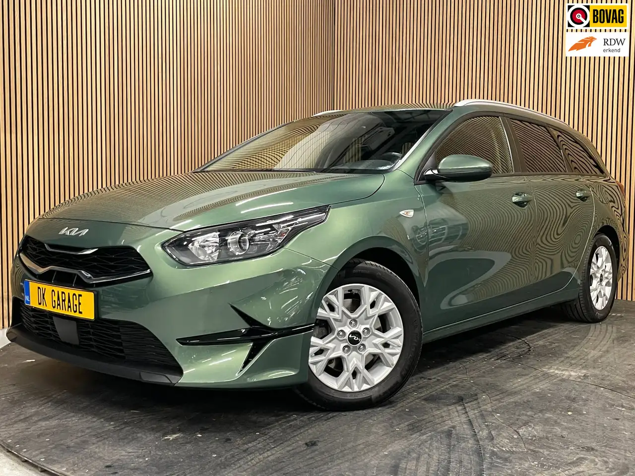 Kia Ceed SW / cee'd SW Sportswagon 1.0 T-GDi DynamicLine|AFN.TREKHAAK|CAR — photo 1 of 40