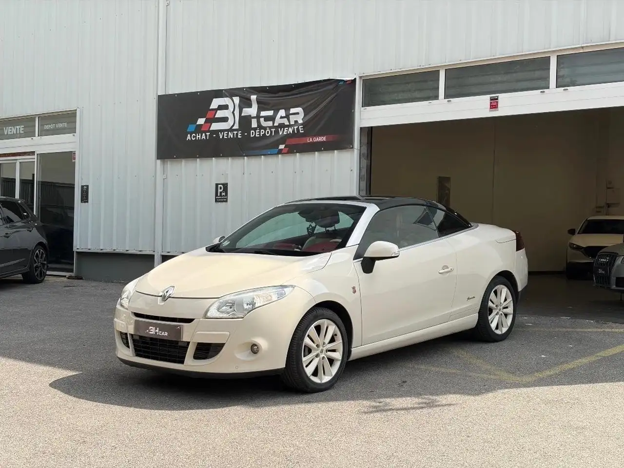 Renault Megane CABRIOLET FLORIDE 1.9 DCI 130 CV/SERIE LIMITEE/CLIMATISATION/GARANTIE 3 MOIS — photo 1 of 28