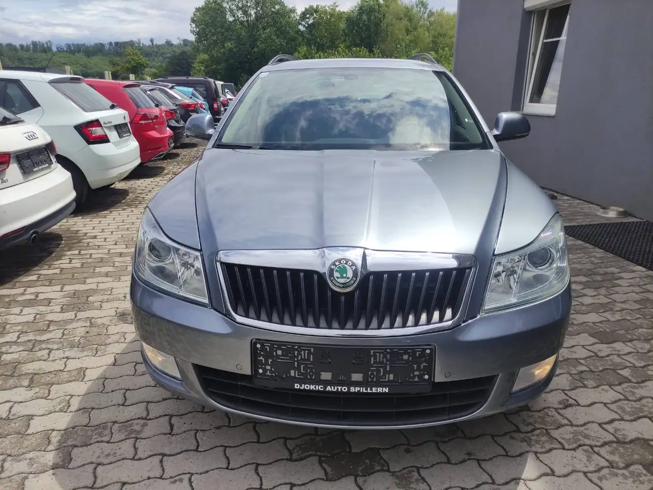 Skoda Octavia Octavia Combi 1,6 Twenty TDI CR DPF — photo 1 of 11