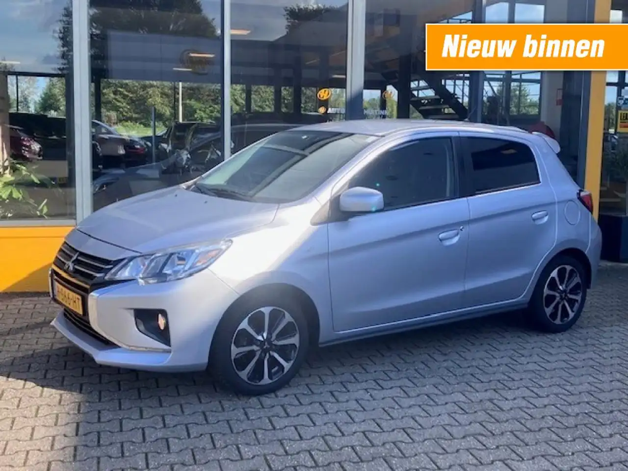 Mitsubishi Space Star 1.2 Automaat Nova — photo 1 of 10