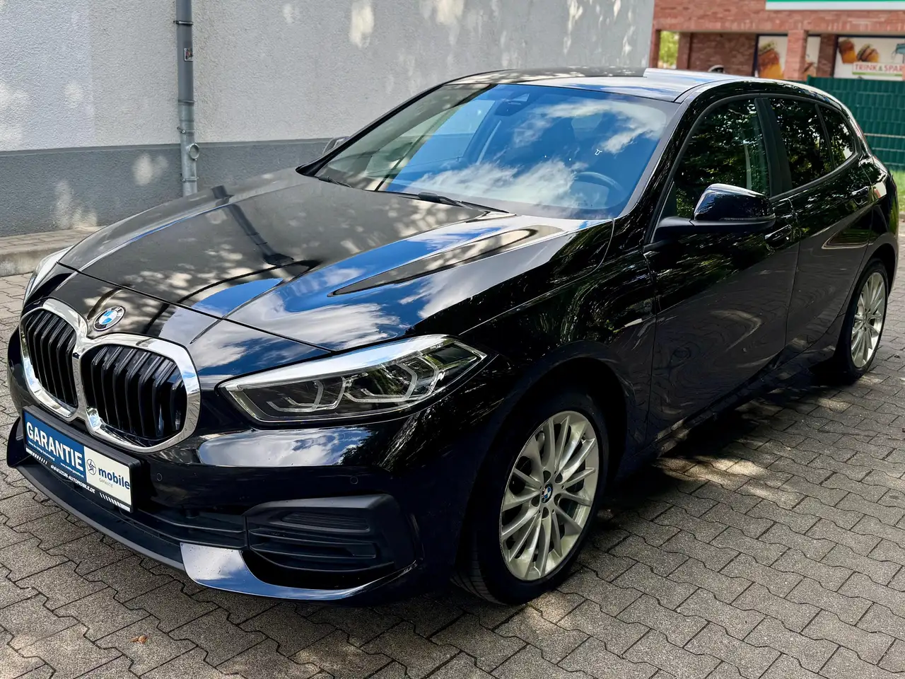 BMW 118 118 i Advantage*Automatik*17 Zoll LM*LED*Carplay*SHZ*GRA*Kamera*1.Vorb.*Unfallfrei*SH-Gepflegt*Virtuelles Cockpit*Mw — photo 1 of 20
