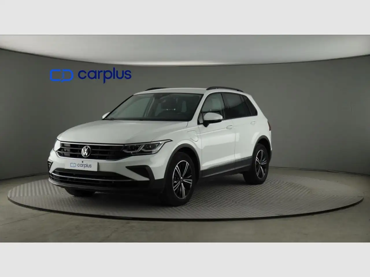 Volkswagen Tiguan Life 1.4 TSI eHybrid 180kW (245CV) DSG — photo 1 of 40