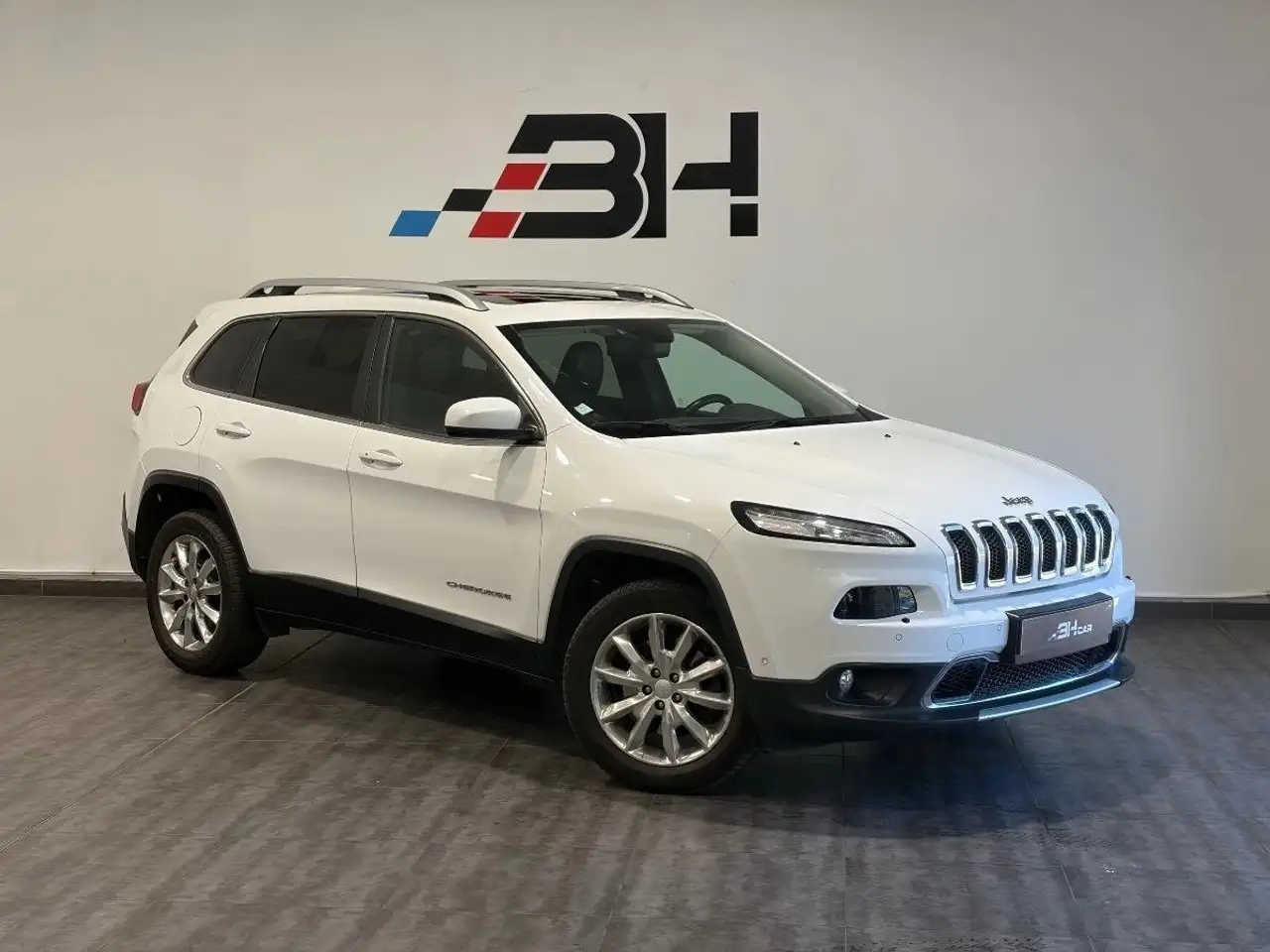 Jeep Cherokee LIMITED 2.2 CRD 200CV ACTIVE-DRIVE/SIEGES ELECTRIQUES/TOIT OUVRANT/CAMERA/GARANTIE/ — photo 1 of 31