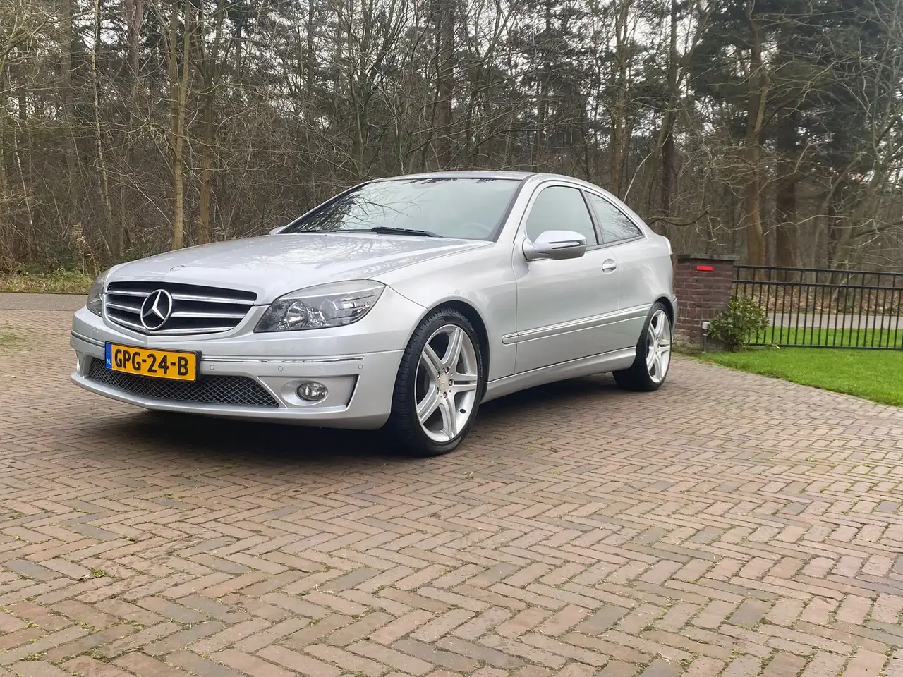Mercedes-Benz C 180 K. Prestige — photo 1 of 15
