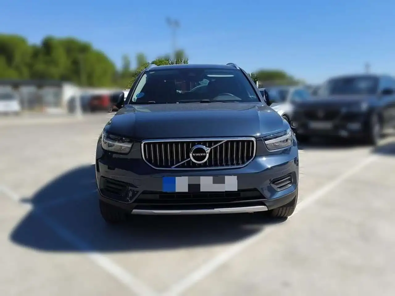Volvo XC40 1.5 T4 Twin Recharge Inscription Ex Auto — photo 1 of 15