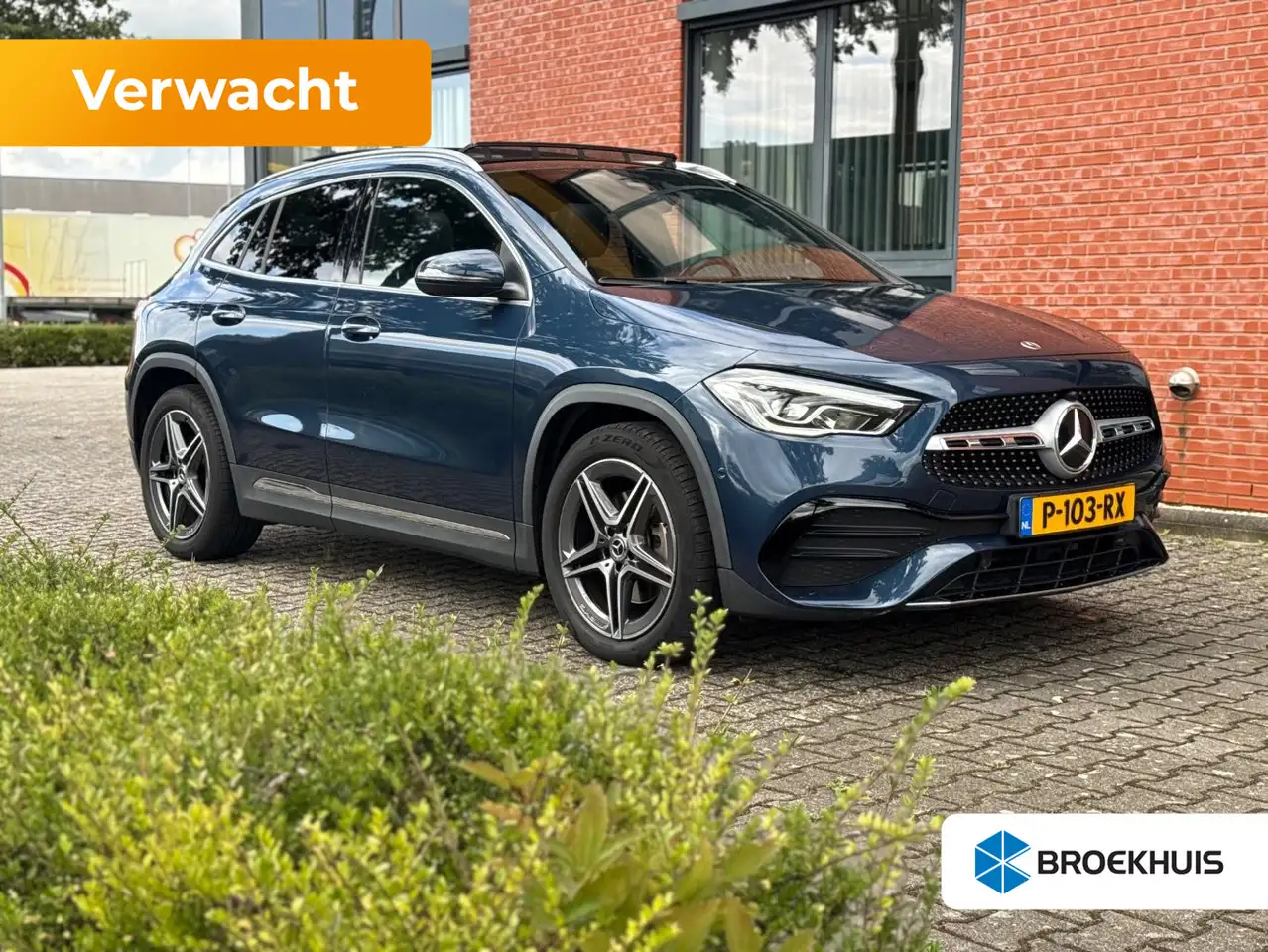 Mercedes-Benz GLA 250 4MATIC AMG Line l Pano Dak l Leder/Alcantara l Tre — photo 1 of 14