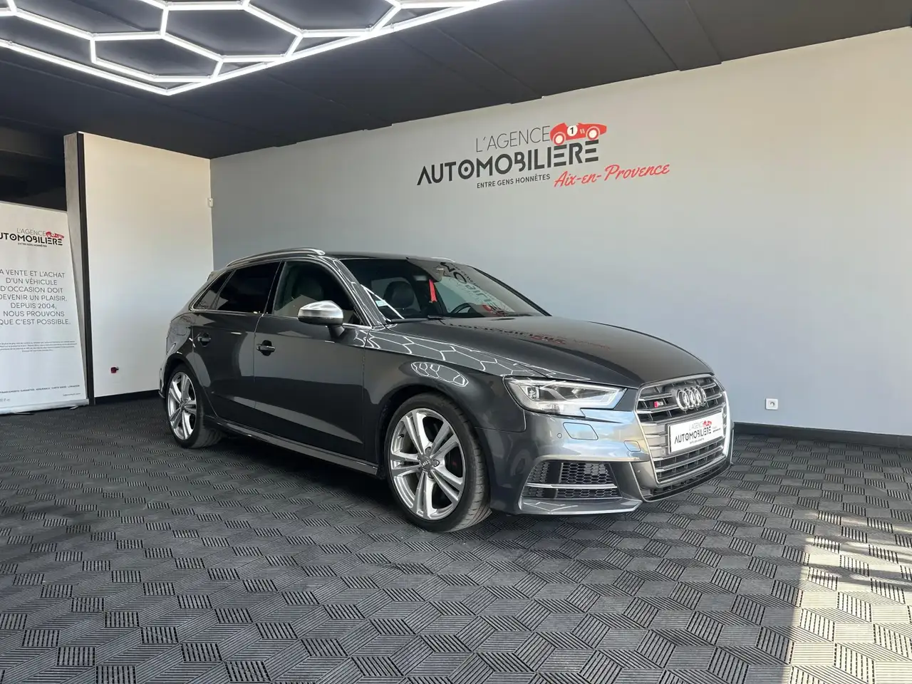 Audi S3 SPORTBACK 2.0 TFSI 310 Ch QUATTRO S TRONIC 7 - VIDANGE DE BOITE — photo 1 of 30