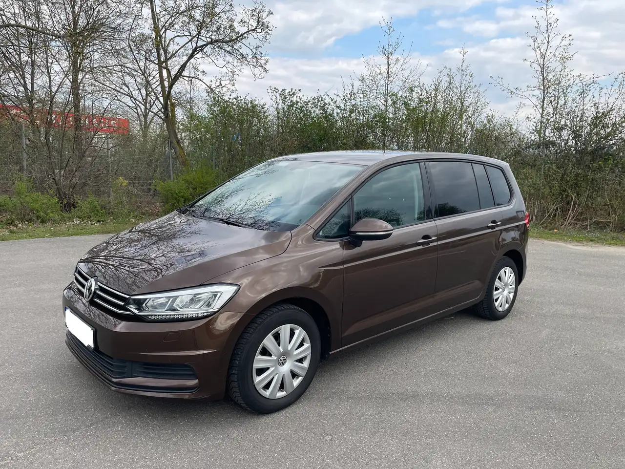 Volkswagen Touran Touran 1.6 TDI SCR (BlueMotion Technology) Comfortline — photo 1 of 15