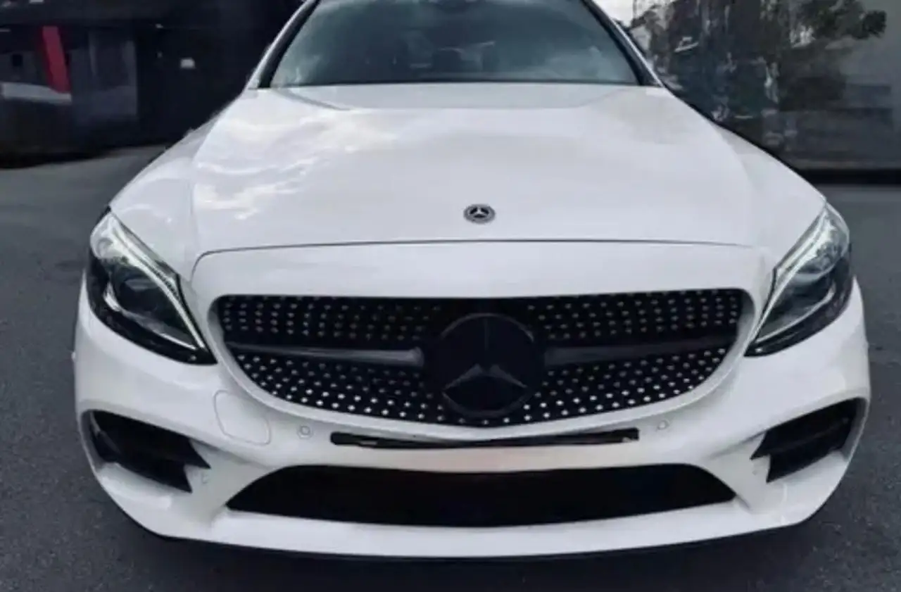 Mercedes-Benz C 180 Mercedes break 180 9G-Tronic AMG Line — photo 1 of 17