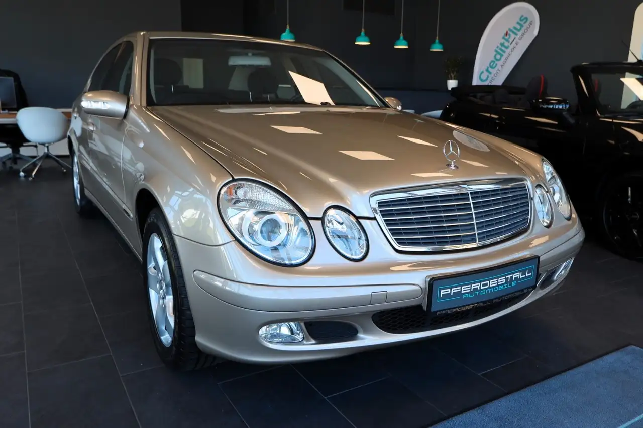 Mercedes-Benz E 240 W211 Automatik Limousine SHZ TEMPO AHK — photo 1 of 27