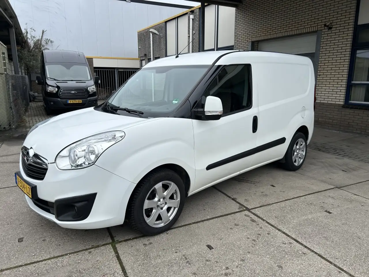 Opel Combo 1.3 CDTi Sport Euro 6 — photo 1 of 15