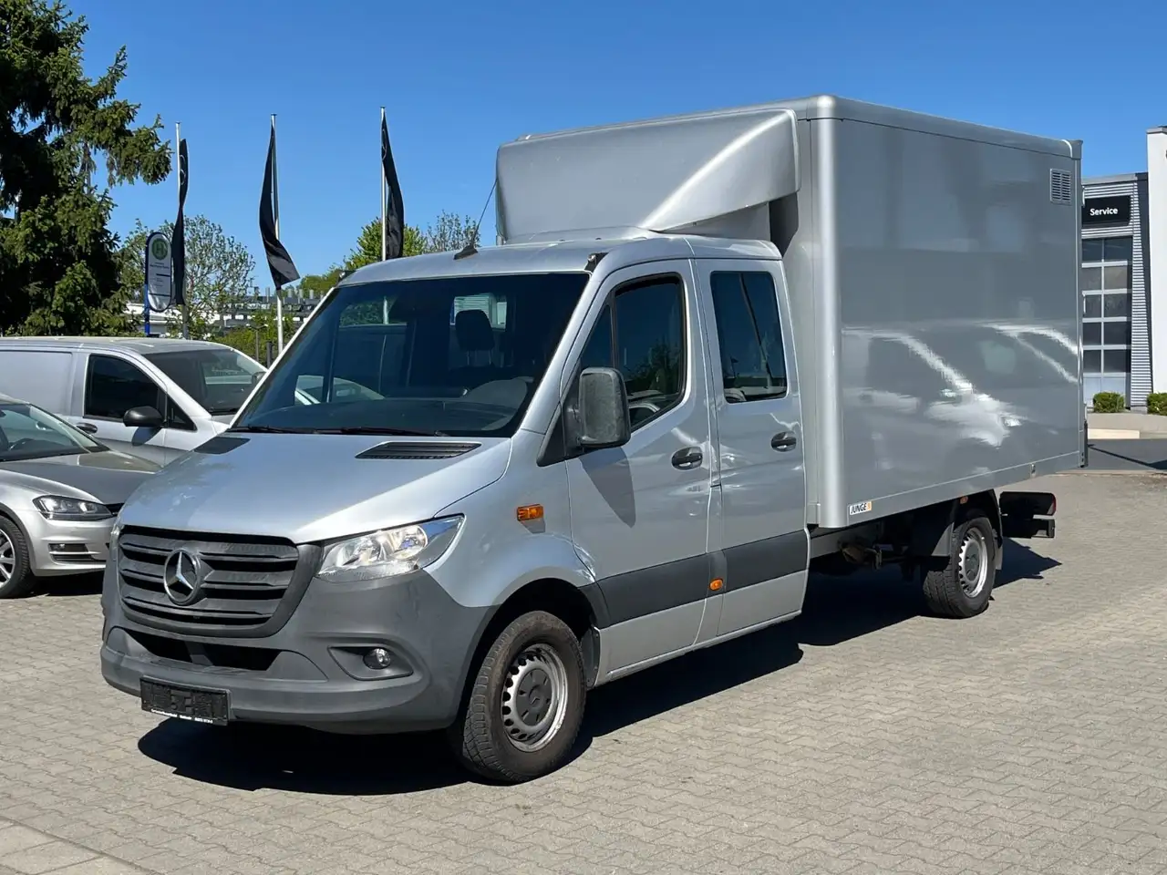 Mercedes-Benz Sprinter III Pritsche 316 DoKa Koffer*AHK*7Sitze — photo 1 of 20