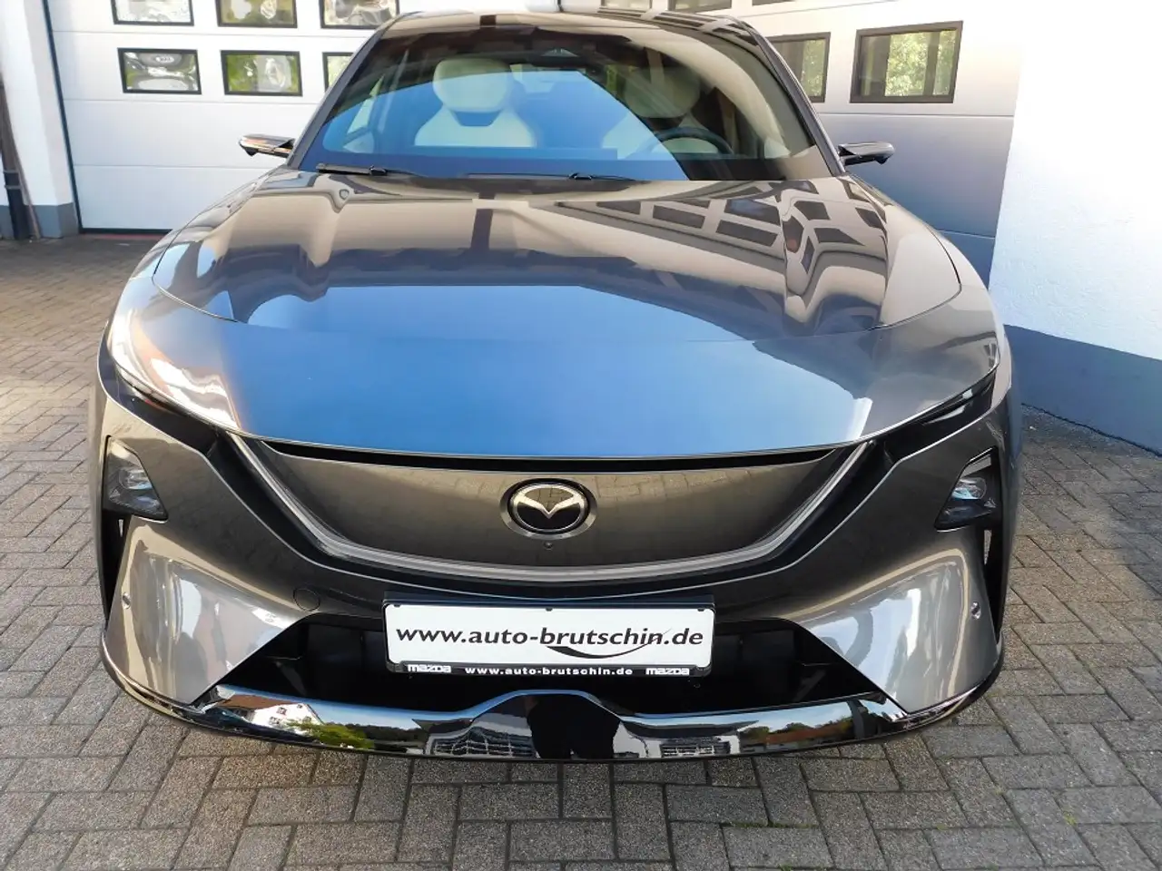 Mazda CX-6e EV 258ps 1AT RWD Takumi Plus — photo 1 of 21