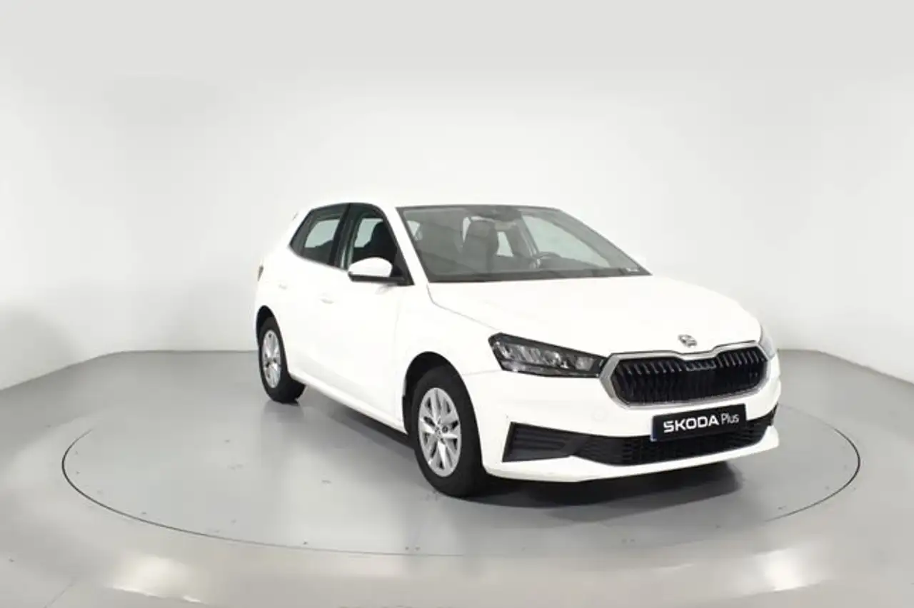 Skoda Fabia 1.0 TSI Ambition 70kW — photo 1 of 25