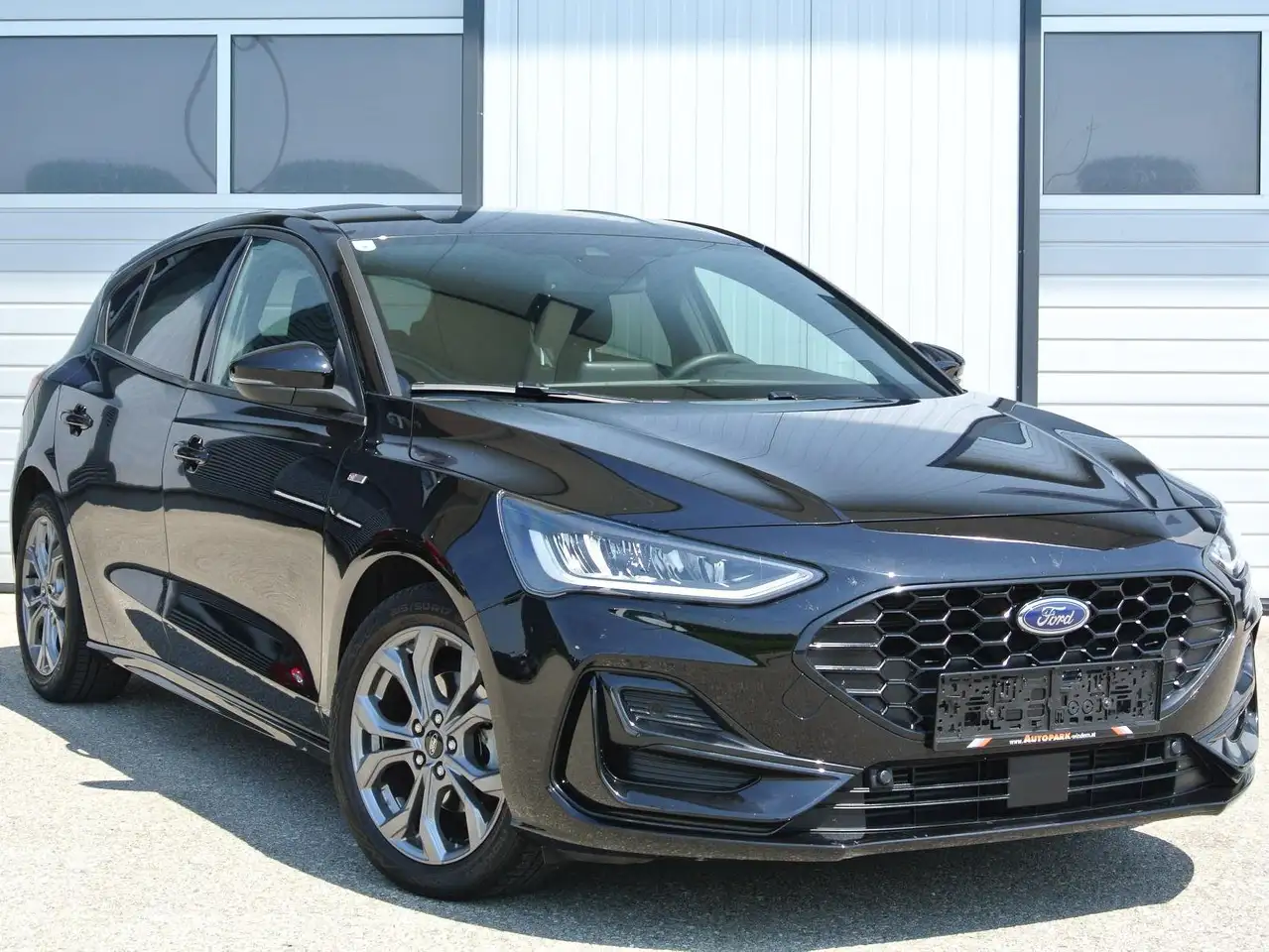Ford Focus 1,5 EcoBlue ST-Line X ** virtual Cockpit * NAVI * — photo 1 of 6